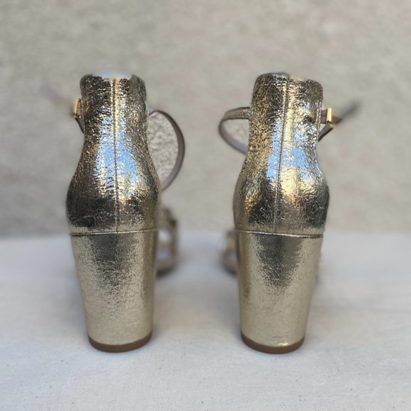 Reaction Kenneth Cole Rise Ruffle Gold Sandal - Picture 3 of 4